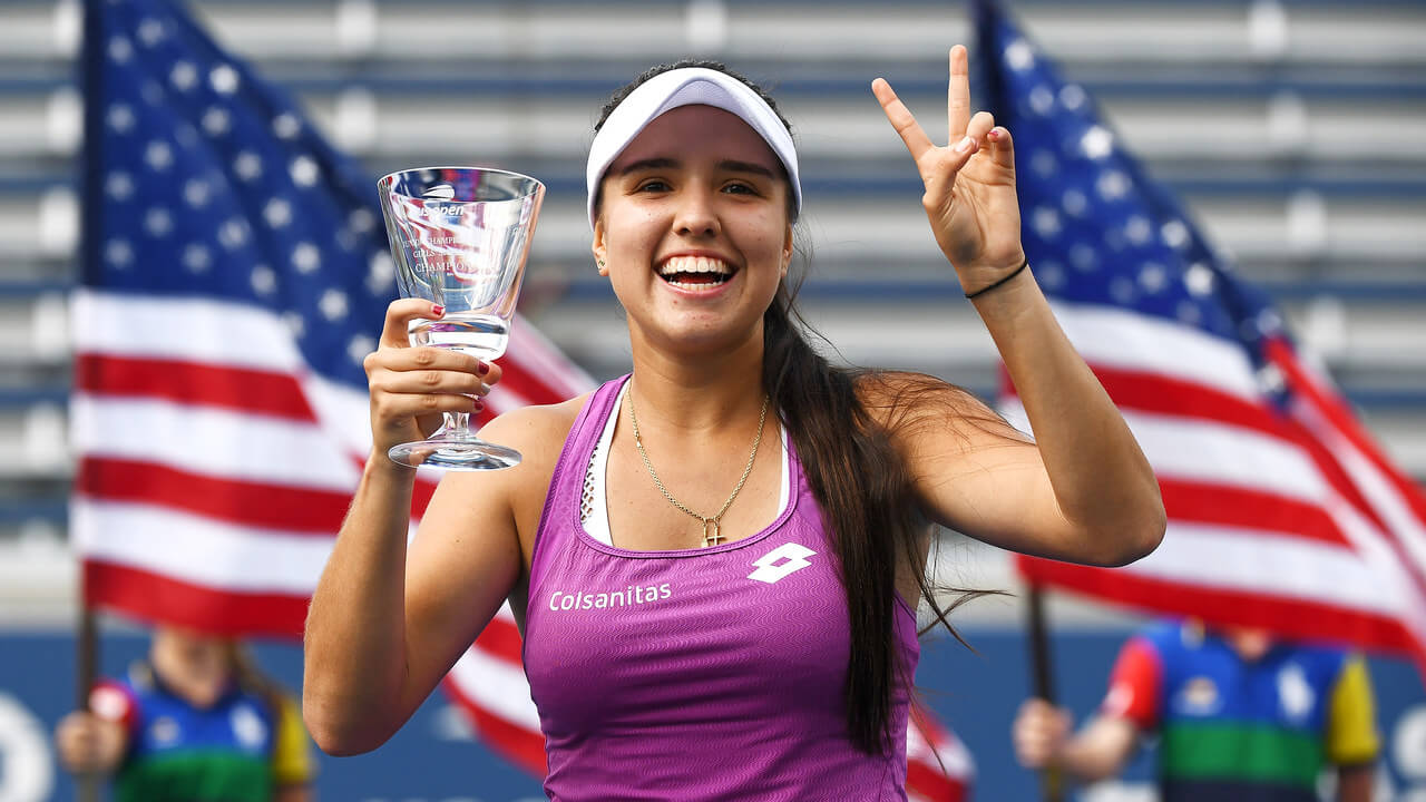 How to Achieve Camila Osorio’s Stunning Tennis-Inspired Look