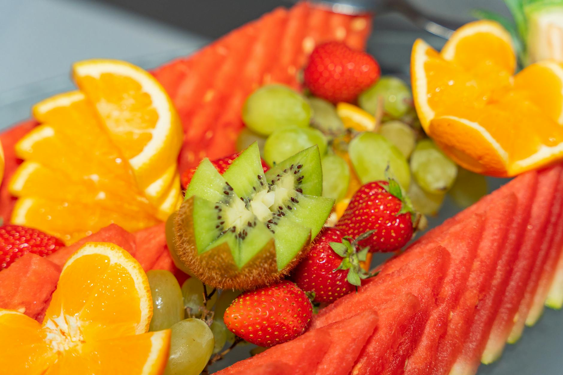 What Experts Suggest for a Balanced Diet in 2023