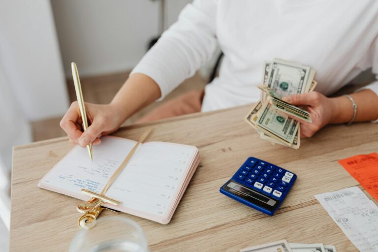 Dividend Calculator – Estimate Dividend Income, Yield & Monthly Payments