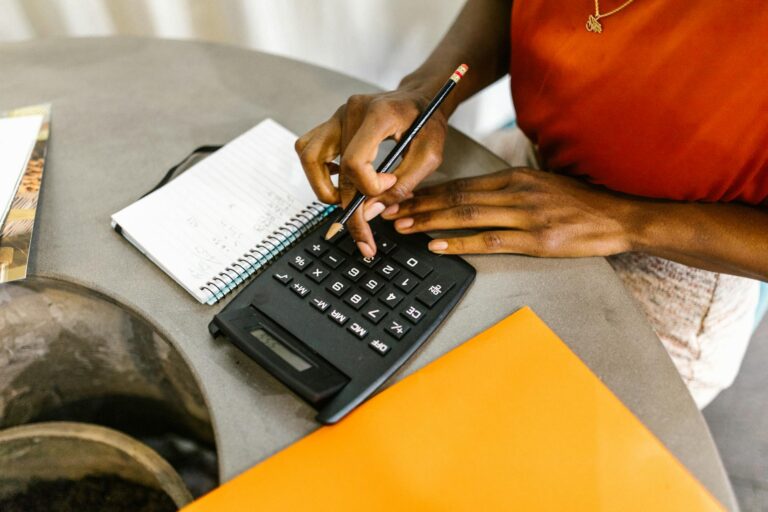 Roth IRA Calculator 2026 – Estimate Contribution Limits, Growth & Eligibility
