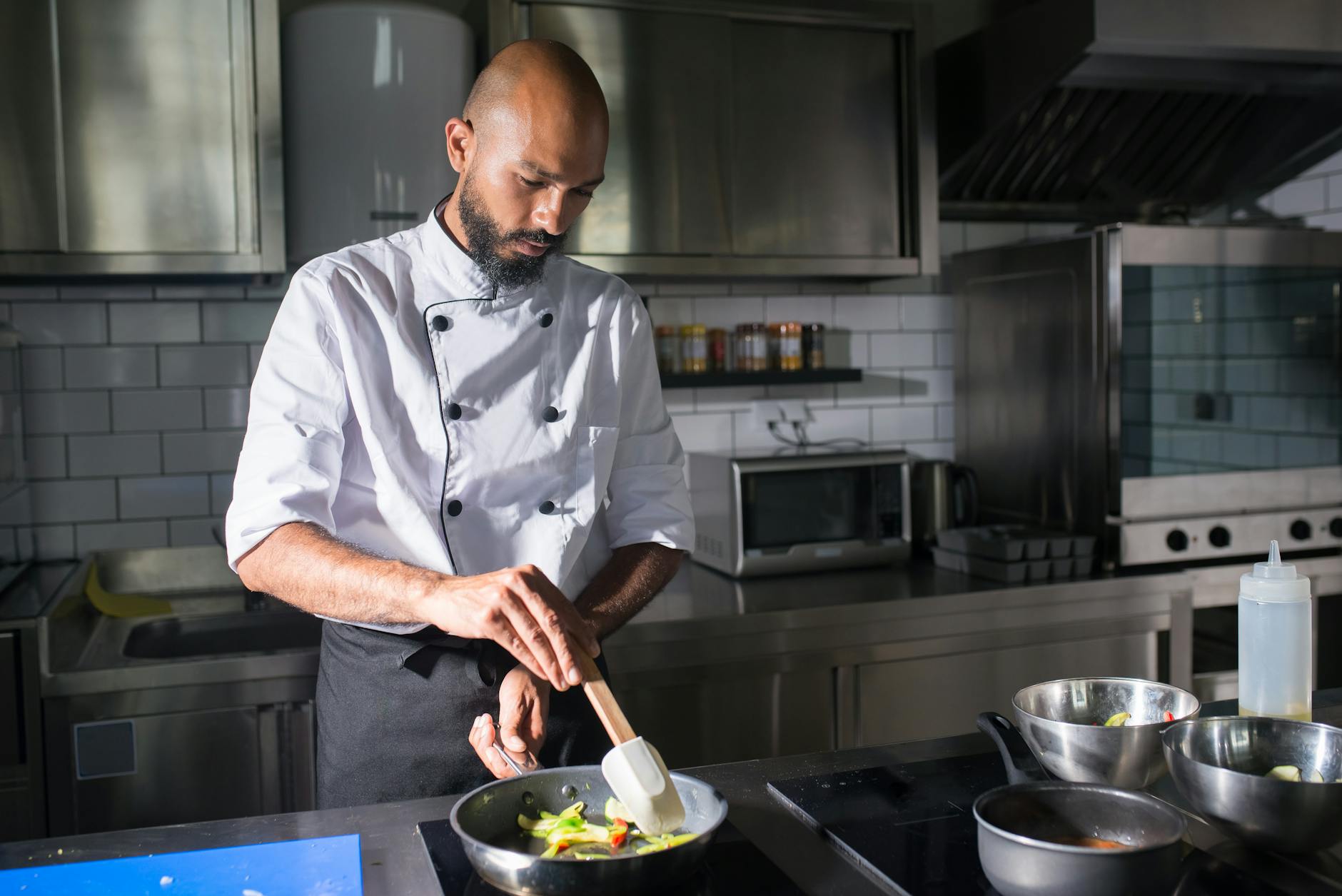 Healthy Eating Inspired by Celebrity Chefs: Recipes Worth Trying